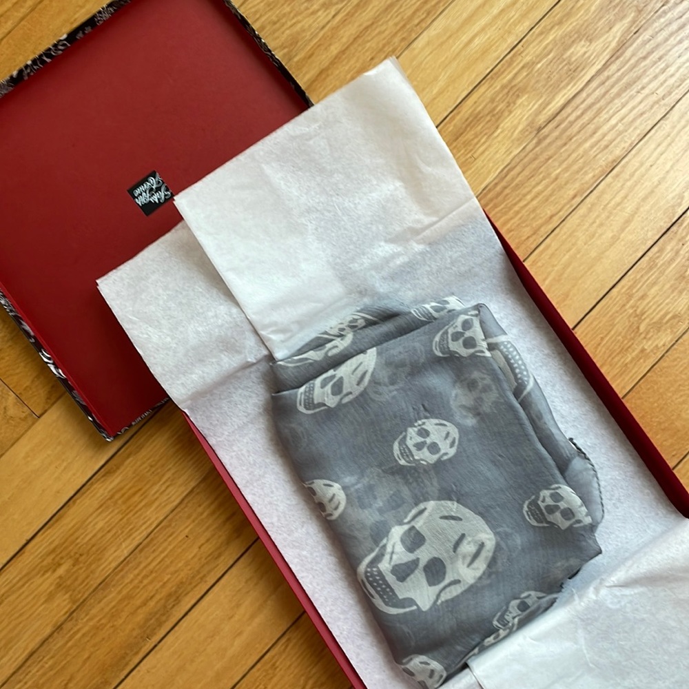 New never worn Alexander McQueen silk skull scarf